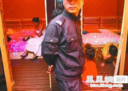 卖淫嫖娼者被抓现场直击(组图10P)