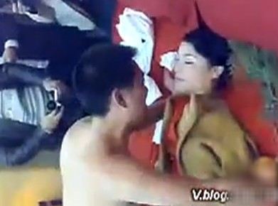 见过这样闹洞房么？姐被雷死了
